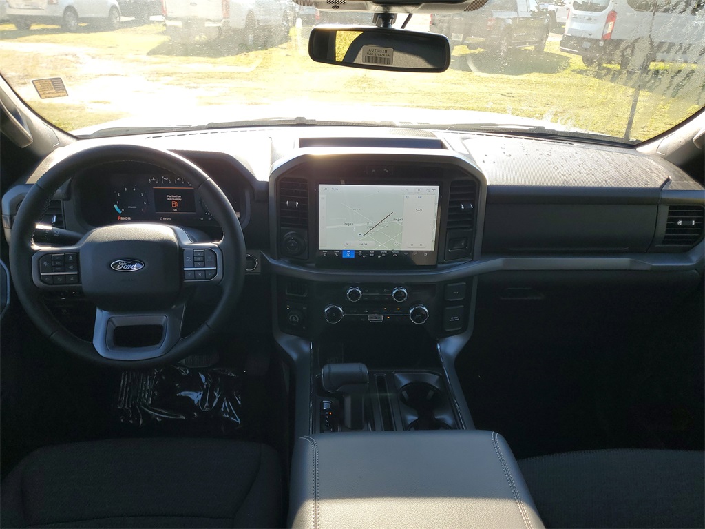 2025 Ford F-150 XLT photo 19