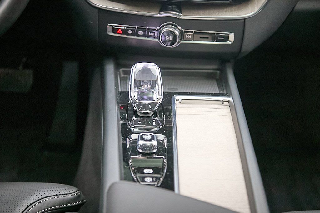 2026 VOLVO XC60 - Image 31
