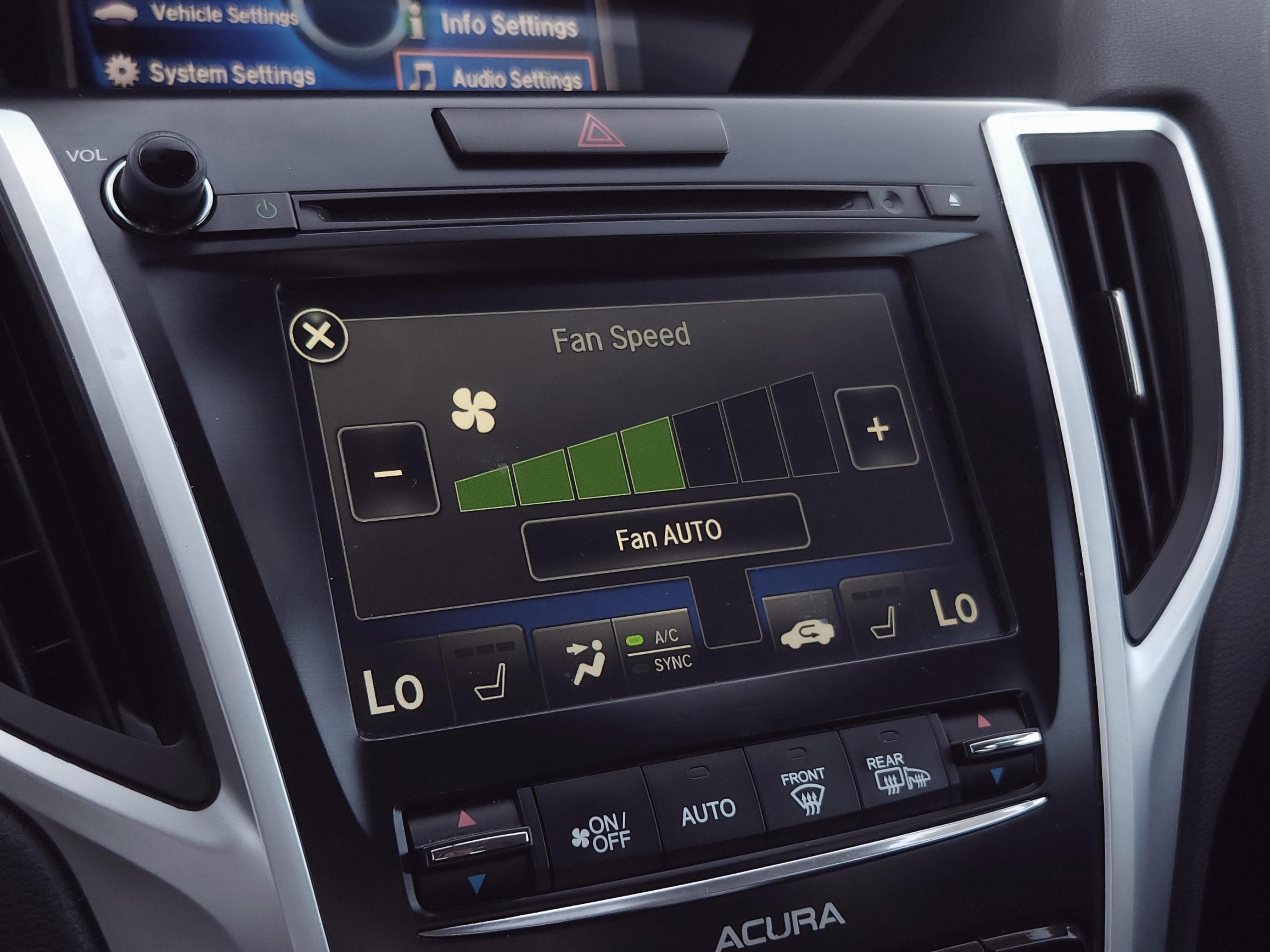 2017 Acura TLX 2.4L Base photo 9