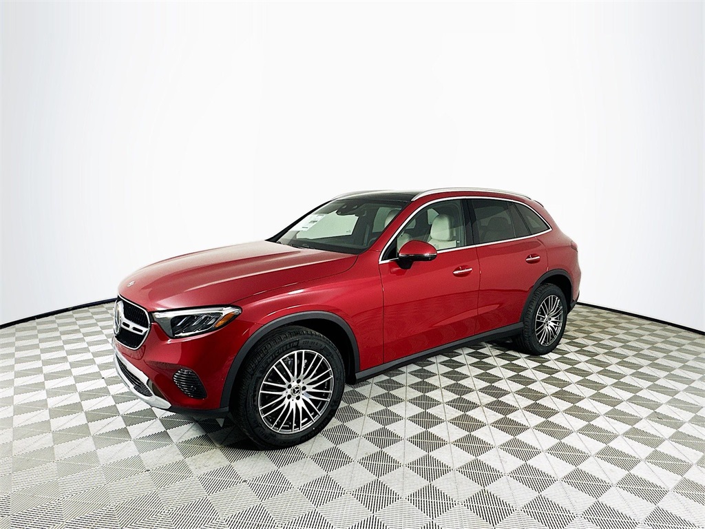 2026 Mercedes Benz GLC 300 4MATIC photo 2