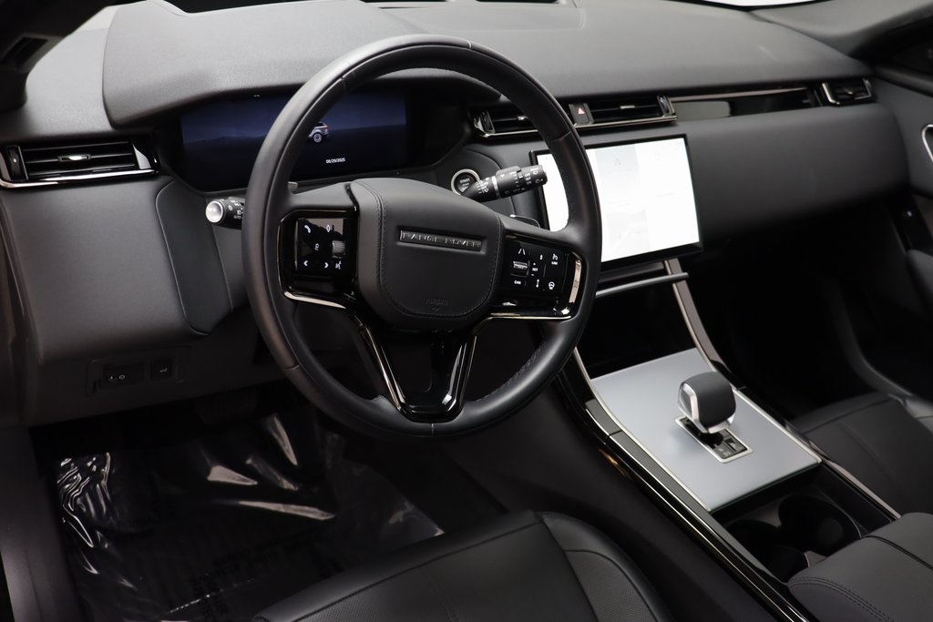 2025 Land Rover Range Rover Velar P250 S photo 8