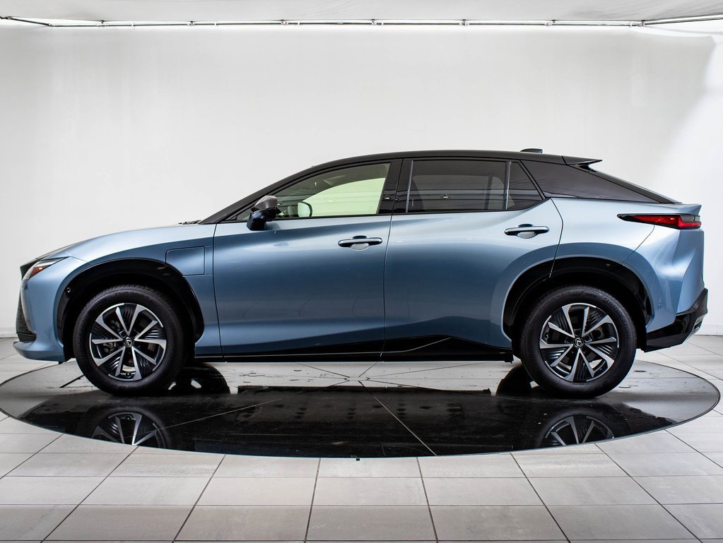 2023 Lexus RZ 450e Premium photo 12