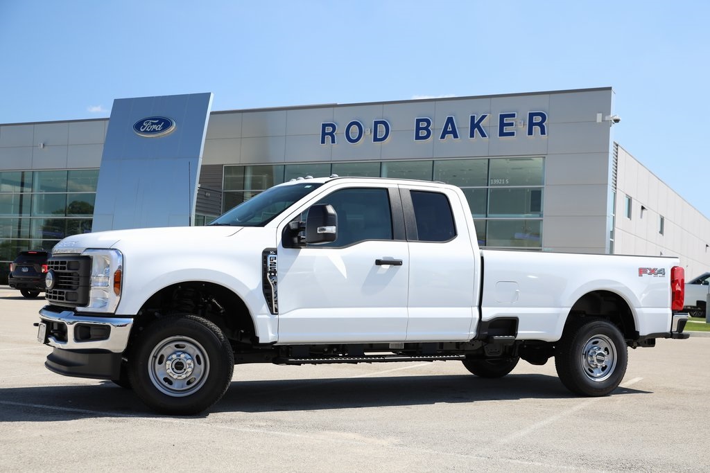 2025 Ford F-250 XL photo 3