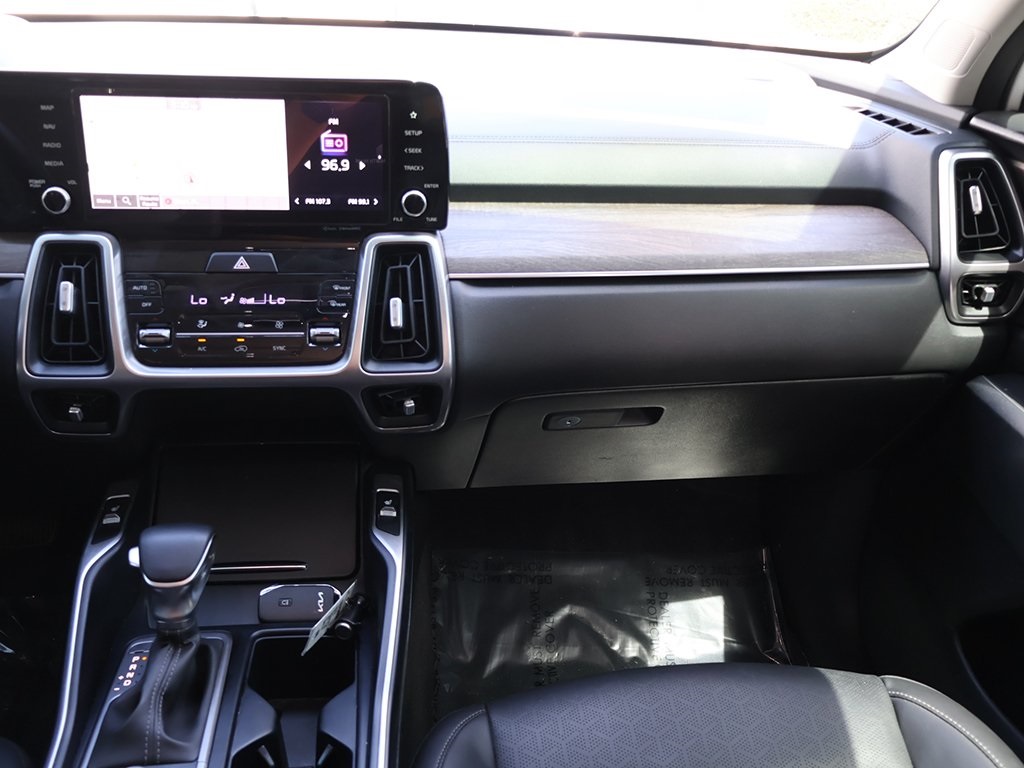 2022 Kia Sorento EX photo 35