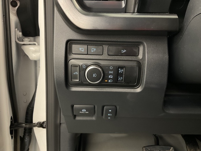 2023 Ford F-250 photo 14
