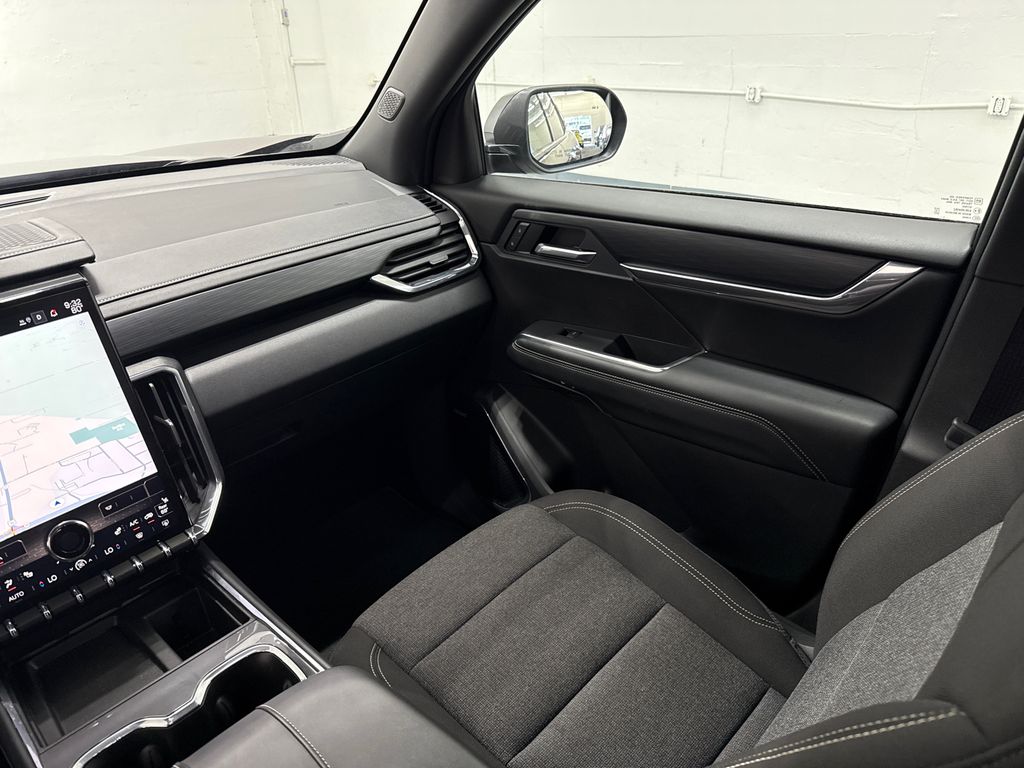 2025 Gmc Acadia Elevation photo 23