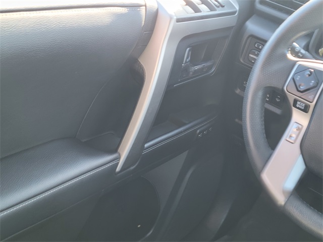 2022 Toyota 4Runner Limited photo 33