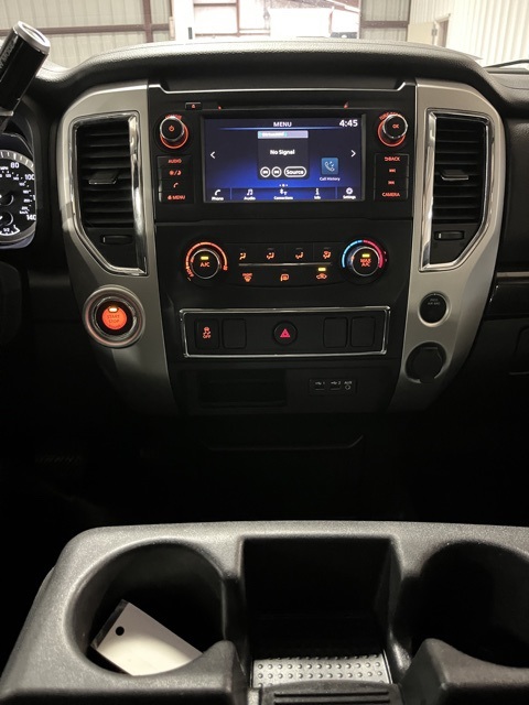 2019 Nissan Titan SV photo 21