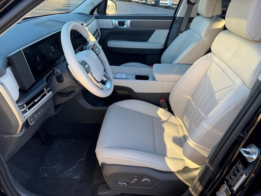 2026 Hyundai Santa Fe SEL photo 4