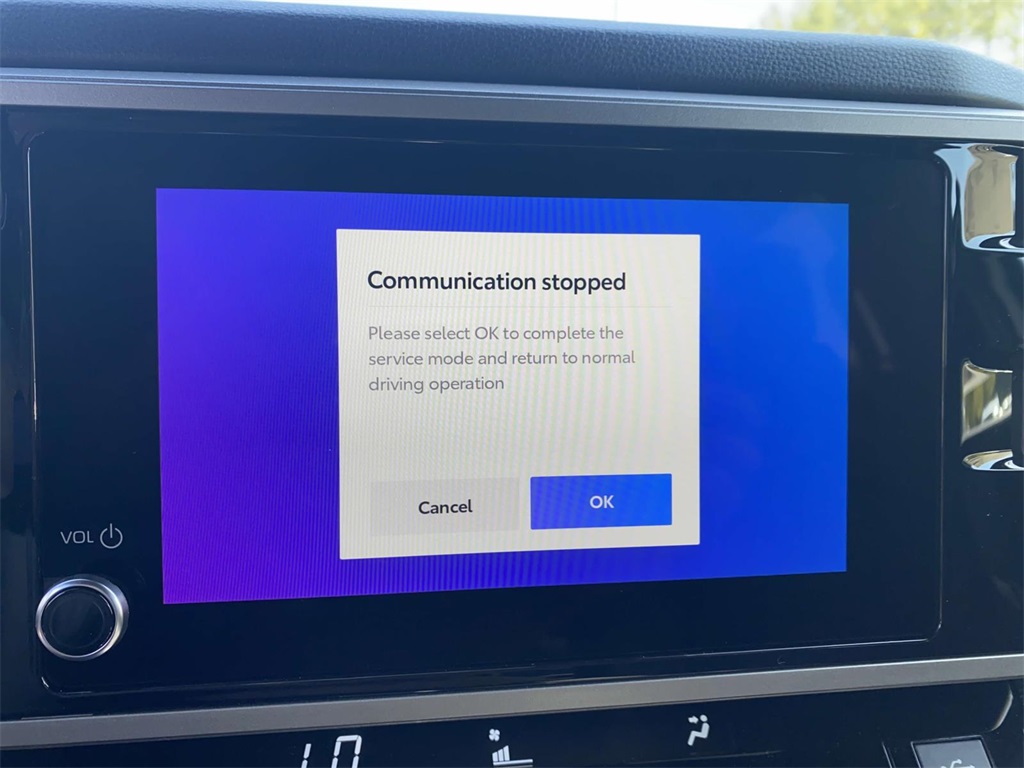 2026 Toyota Tundra SR5 CrewMax photo 13