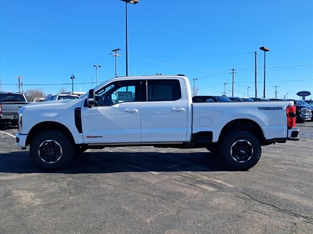 2025 Ford F-350 Platinum photo 3