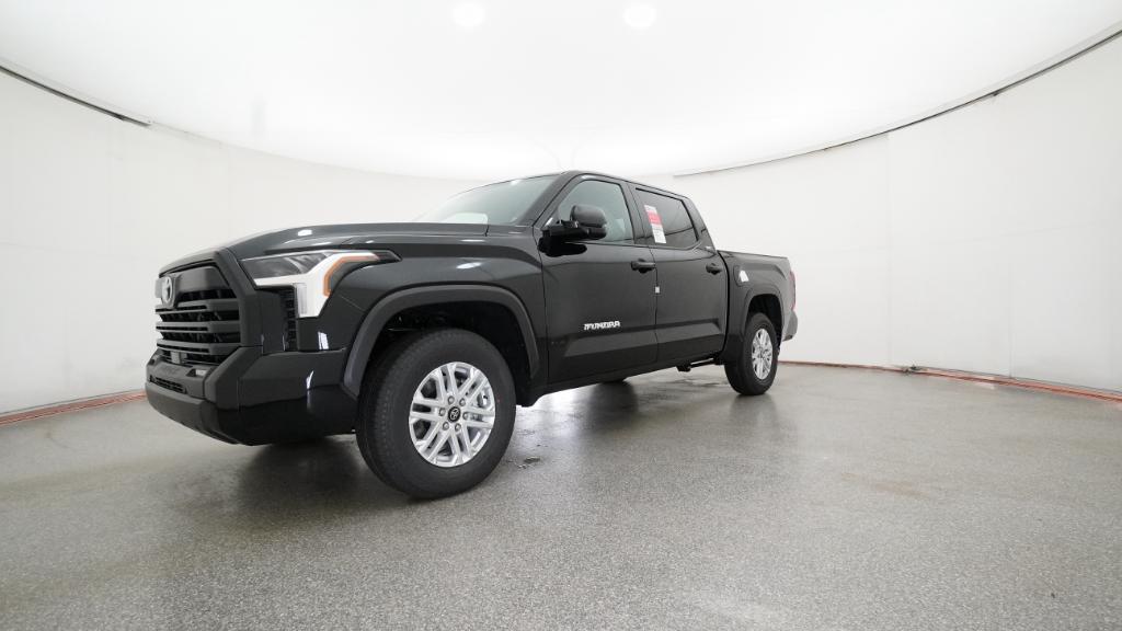2026 Toyota Tundra SR5 CrewMax photo 6