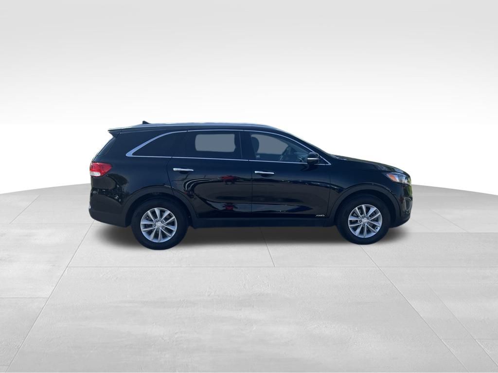 2017 Kia Sorento LX photo 5
