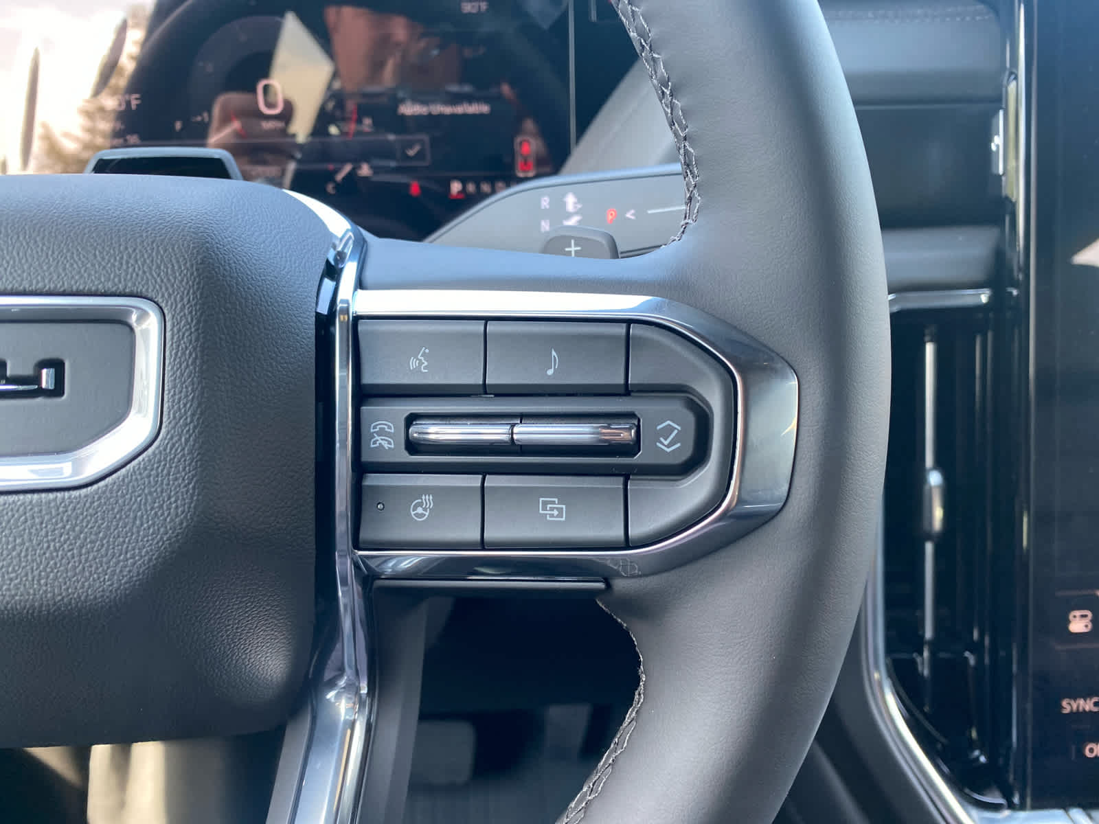 2025 Gmc Yukon XL Denali photo 18