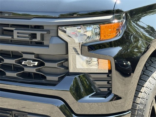 2025 Chevrolet Silverado 1500 Custom photo 11