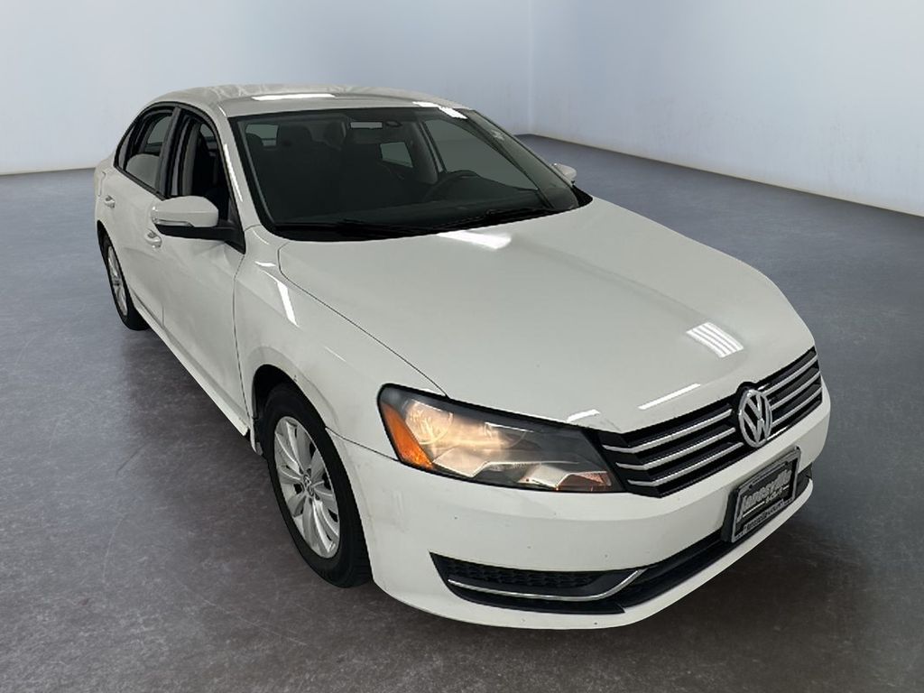 2013 Volkswagen Passat S