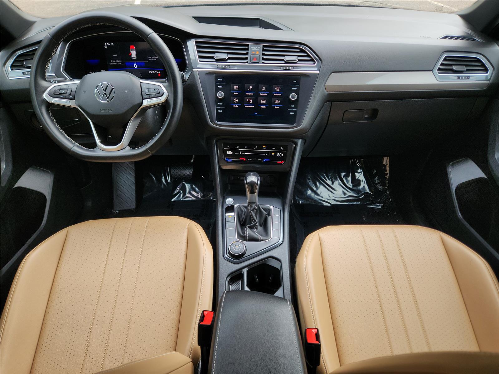 2022 Volkswagen Tiguan SE photo 11