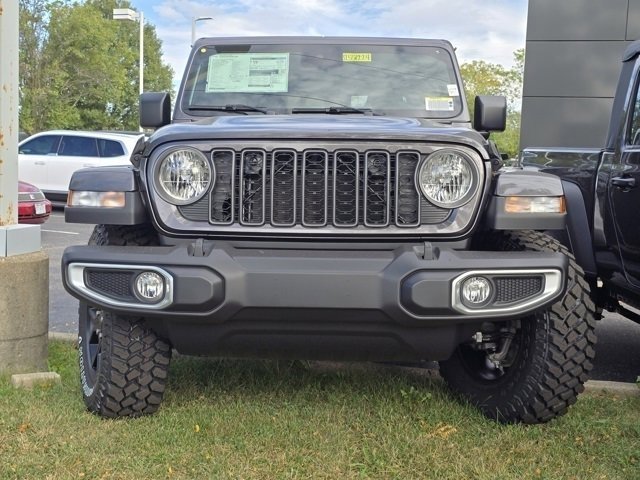 2025 Jeep Gladiator Sport photo 2