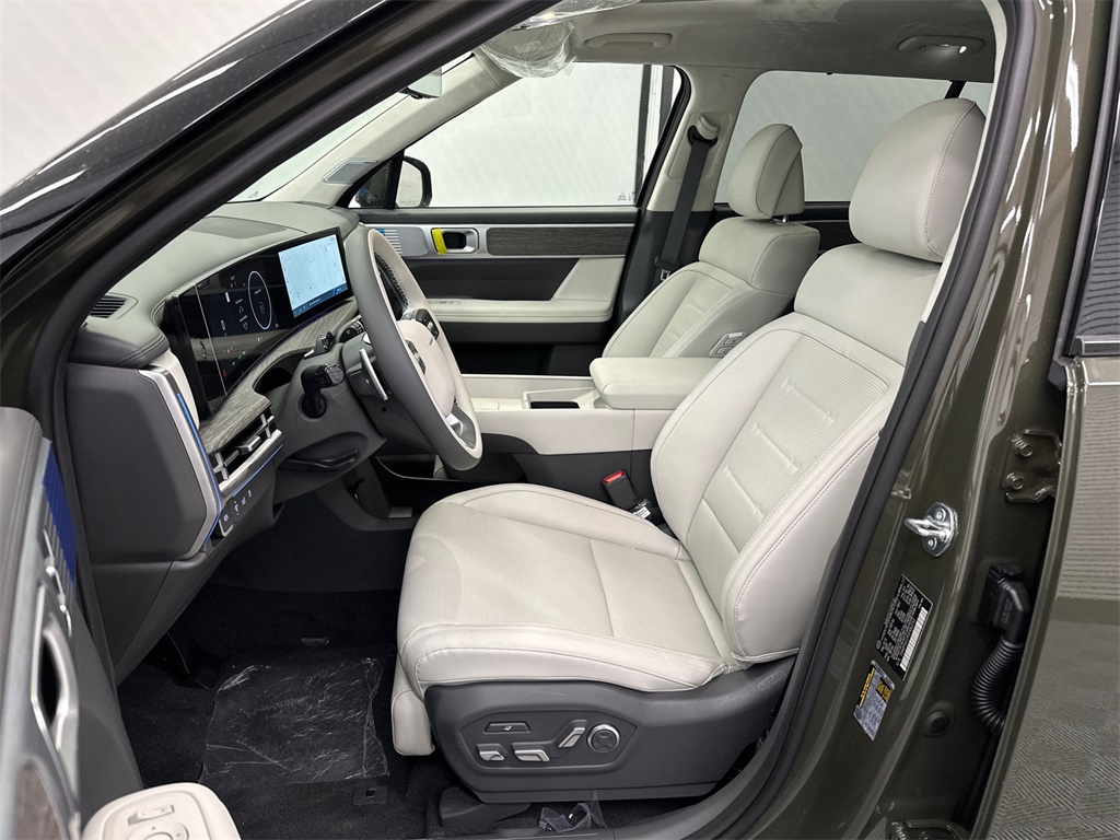 2025 Hyundai Santa Fe Calligraphy photo 8