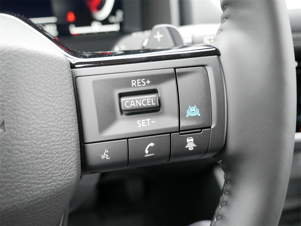 2025 Nissan Rogue SL photo 16