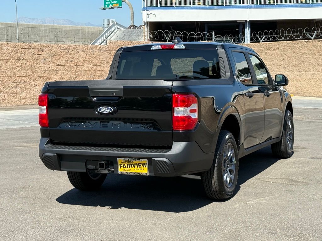 2025 Ford Maverick XLT photo 3
