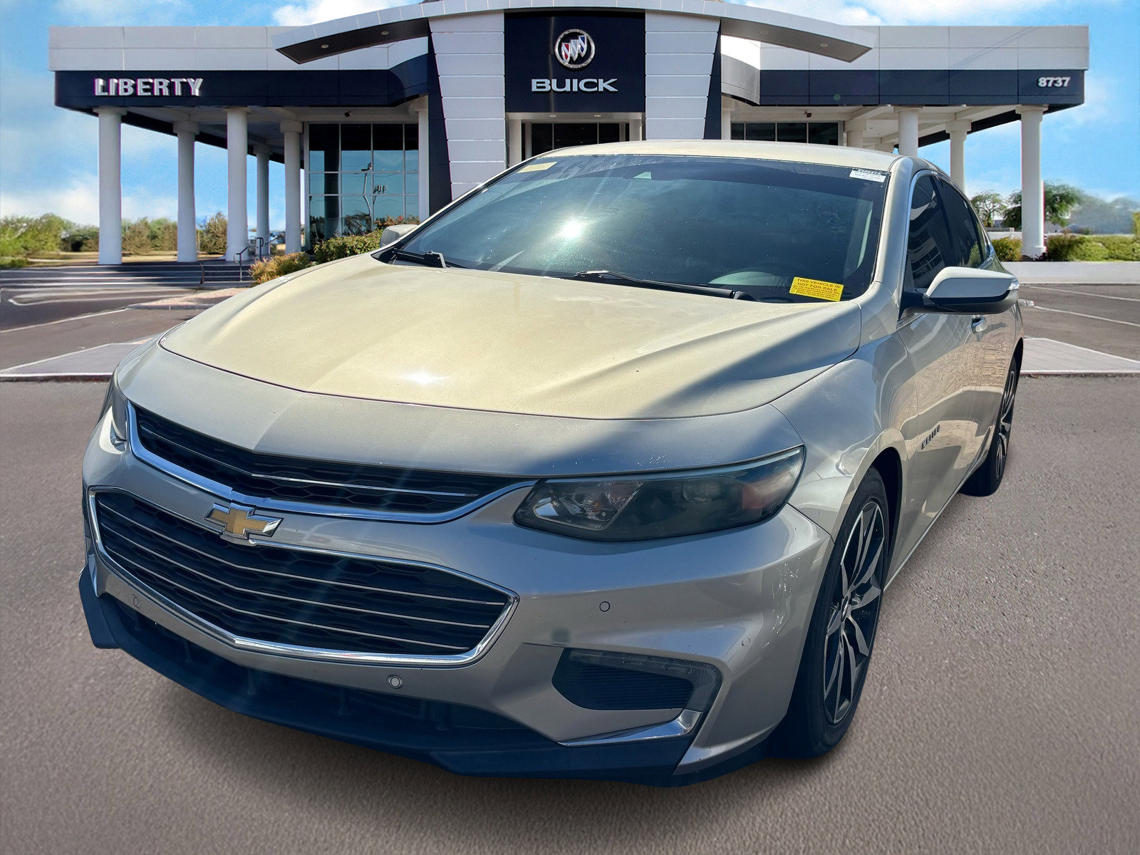 2016 Chevrolet Malibu 2LT photo 4