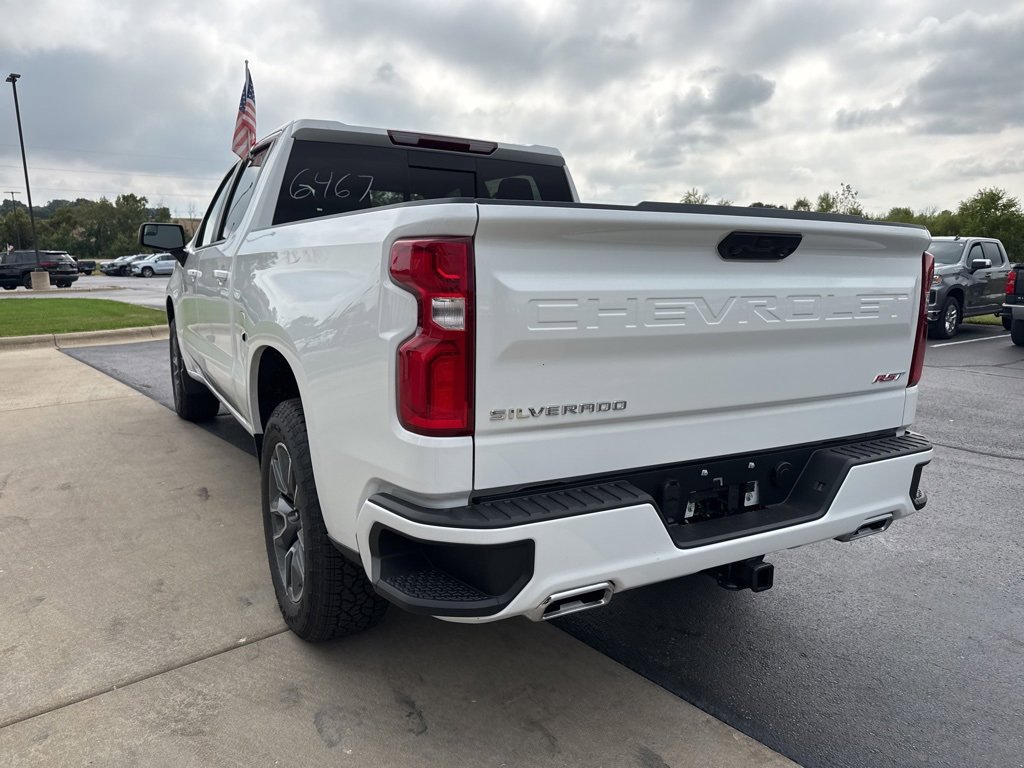 2026 Chevrolet Silverado 1500 RST photo 3
