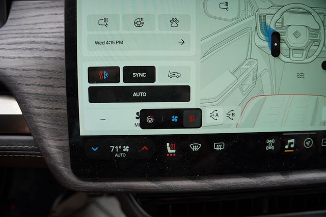 2022 Rivian R1T Launch Edition photo 25