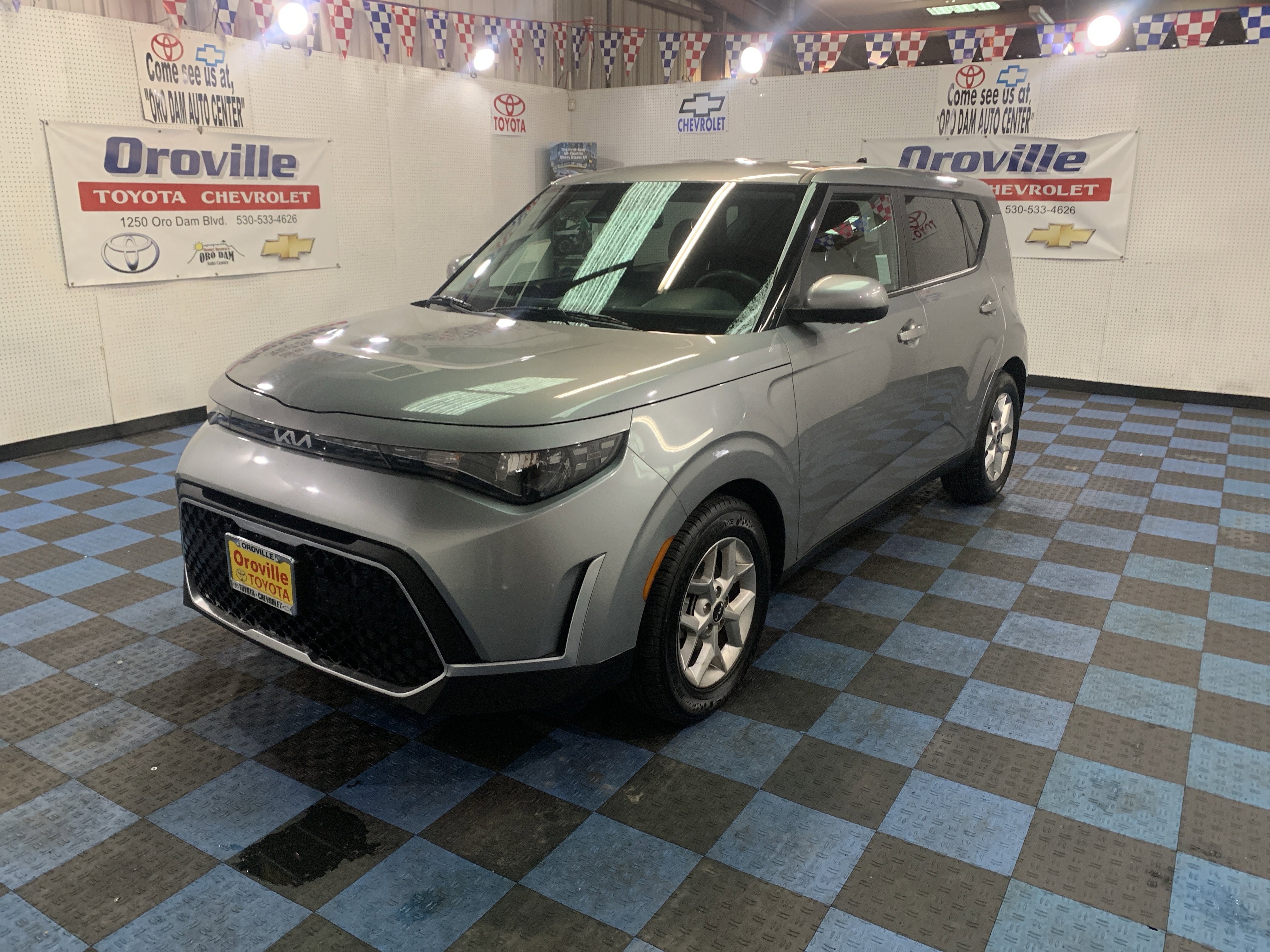 2024 Kia Soul LX's photo