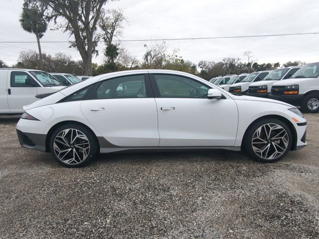 2025 Hyundai Ioniq 6 Limited photo 3
