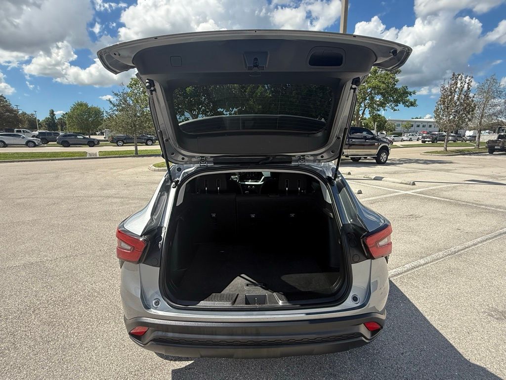 2024 Chevrolet Trax LS photo 28