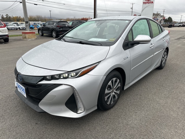 2021 Toyota Prius Prime XLE photo 3