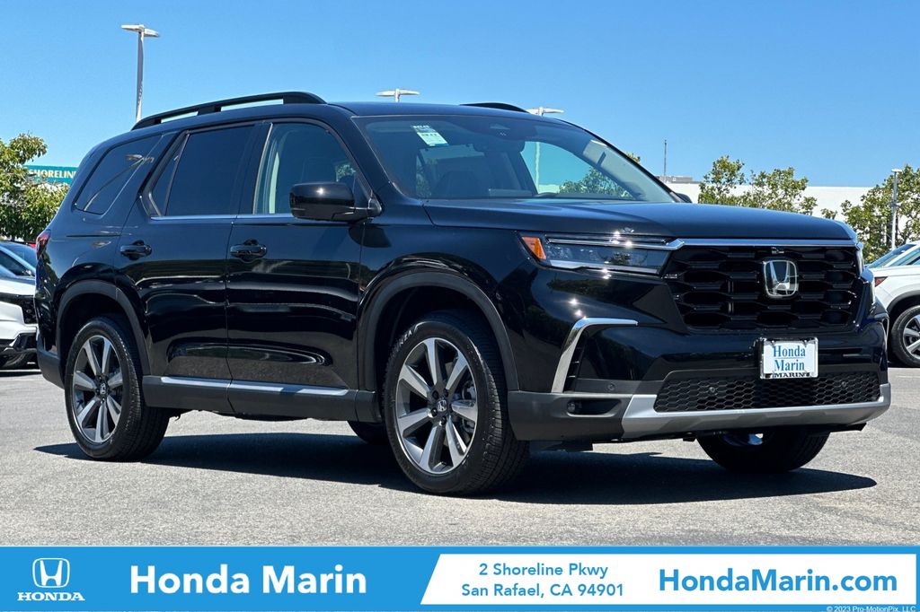 2025 Honda Pilot Elite's photo