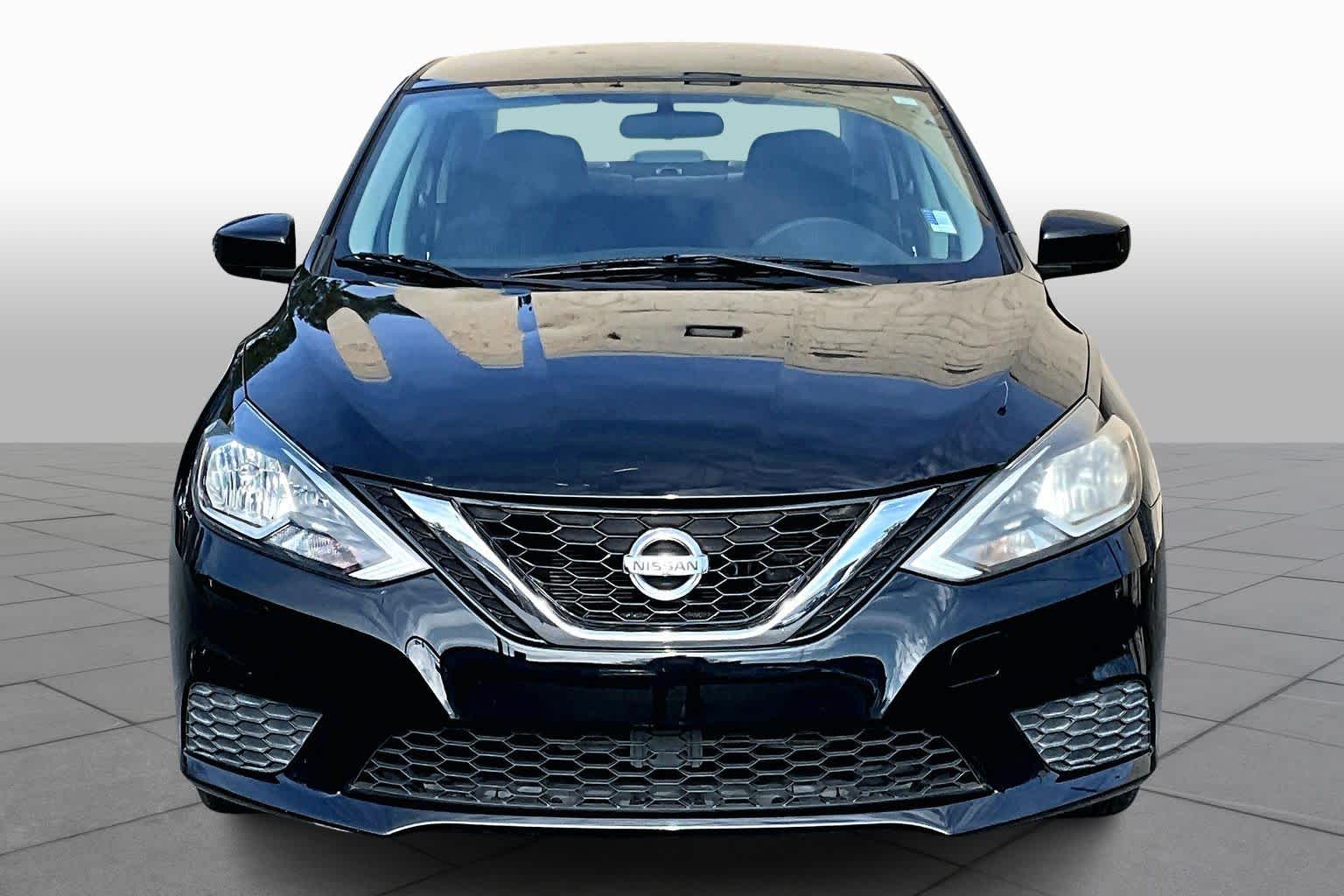 2017 Nissan Sentra SV photo 3