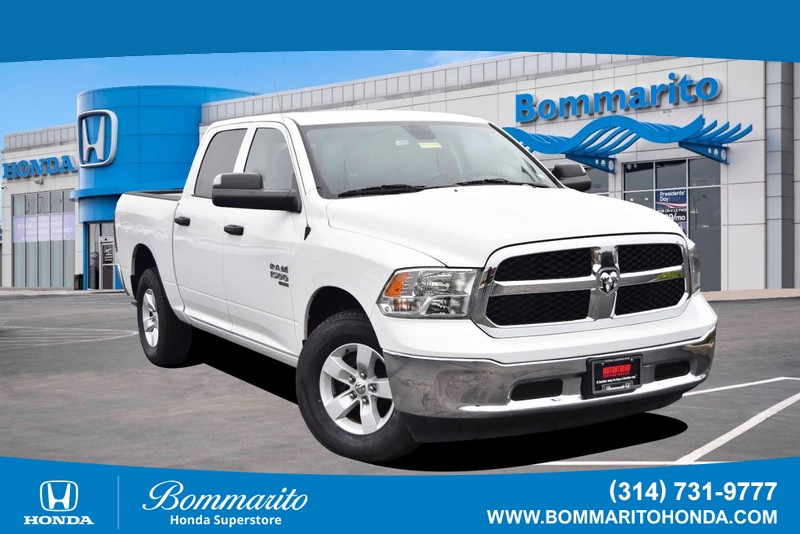 2023 RAM Ram 1500 Classic Warlock's photo