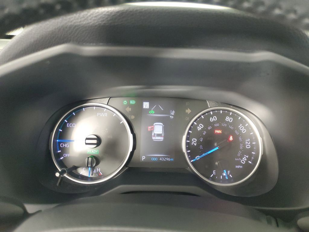 2022 Toyota RAV4 Hybrid SE photo 22
