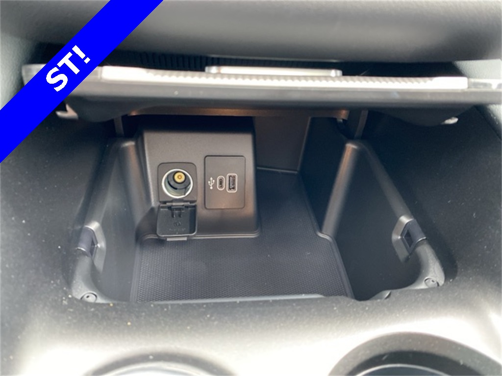 2025 Ford Explorer ST photo 33