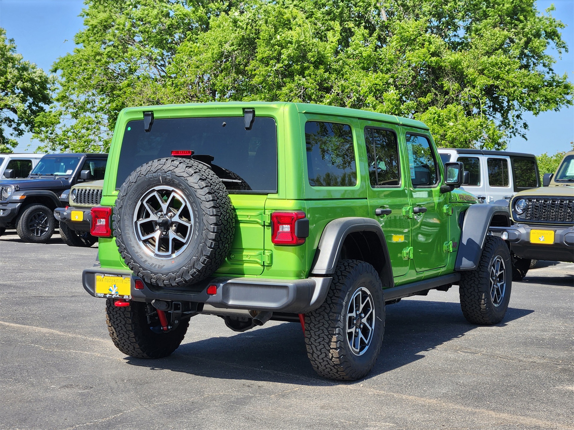 2025 Jeep Wrangler Rubicon photo 4