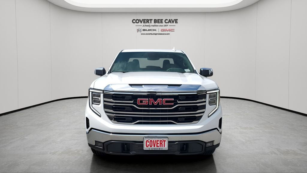 2026 Gmc Sierra SLT photo 2