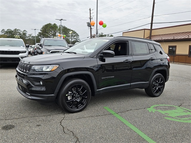2026 Jeep Compass Latitude photo 3