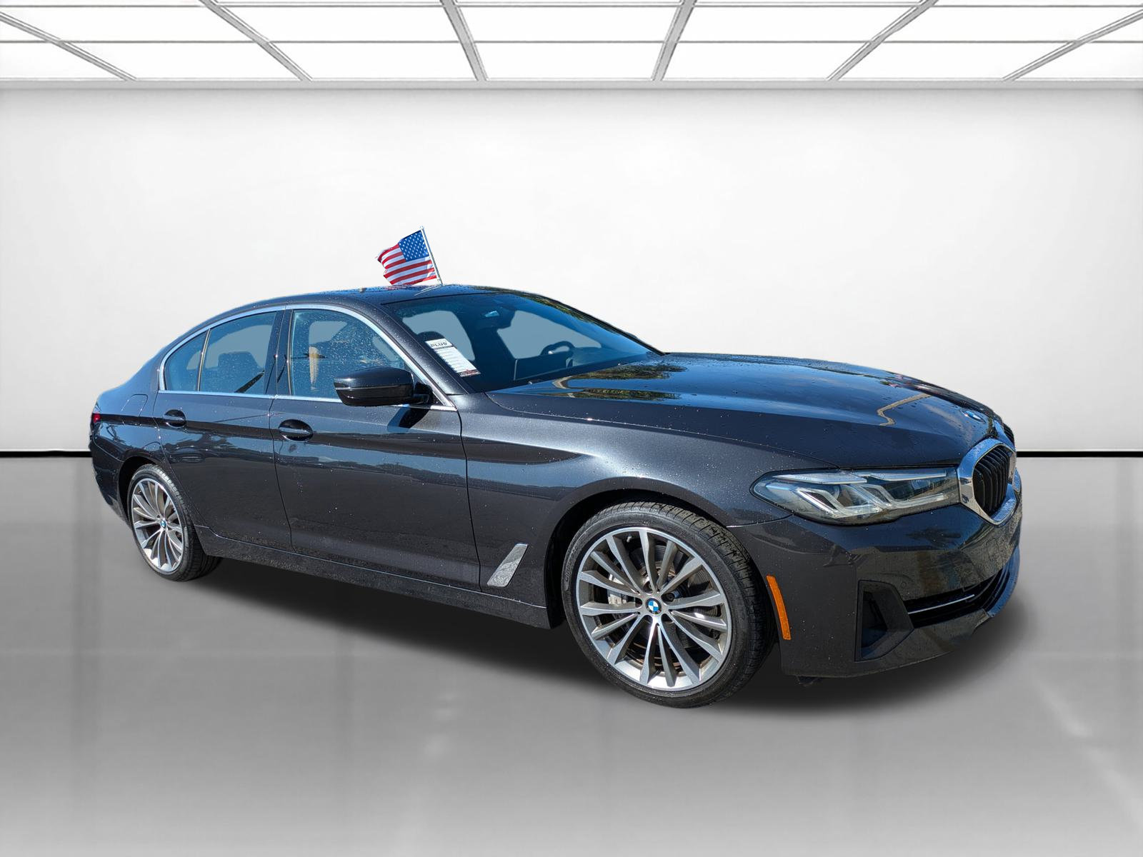 2022 BMW 5 Series 540i's photo
