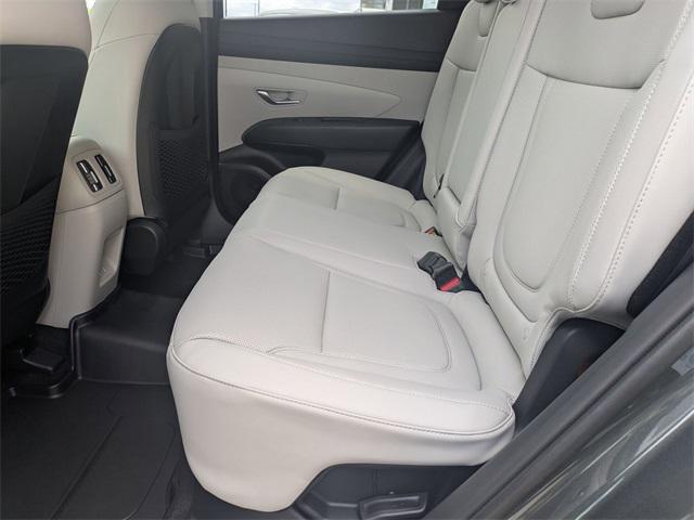 New 2025 Gray Hyundai SEL Convenience image 11