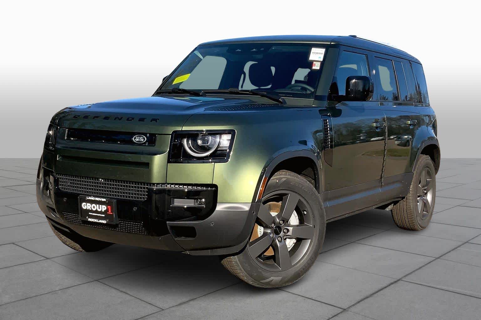 2026 Land Rover Defender S's photo