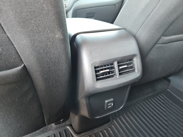 2020 Chevrolet Equinox LT photo 16