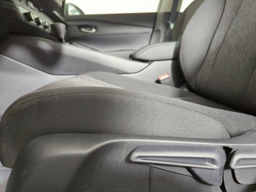 2025 Honda Accord LX 1.5T photo 21