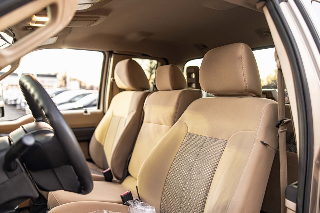 2011 FORD F-350 - Image 16