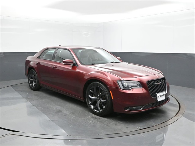 2021 Chrysler 300 S photo 18