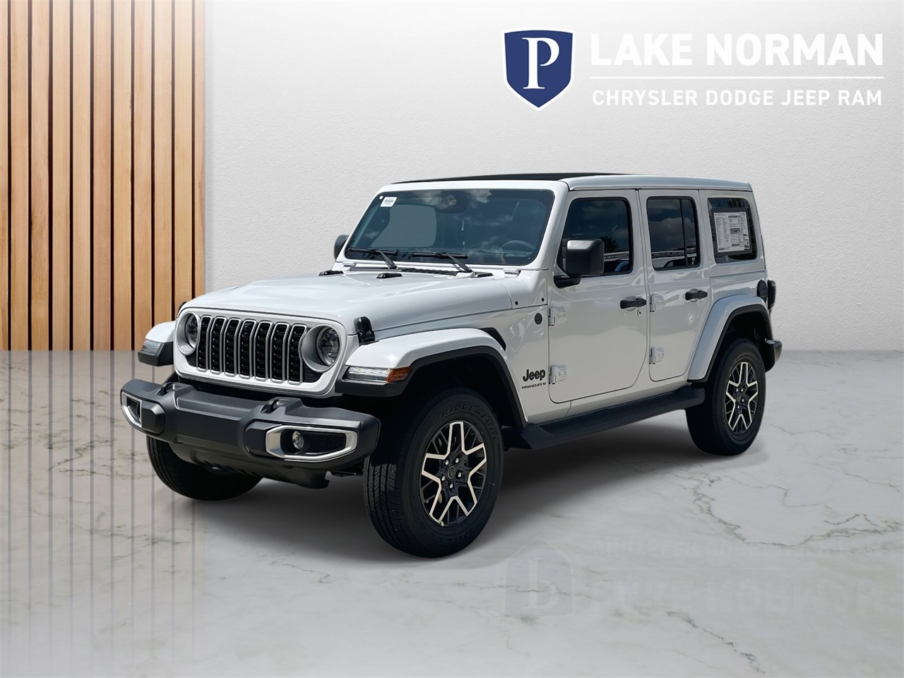 2025 Jeep Wrangler Sahara photo 4