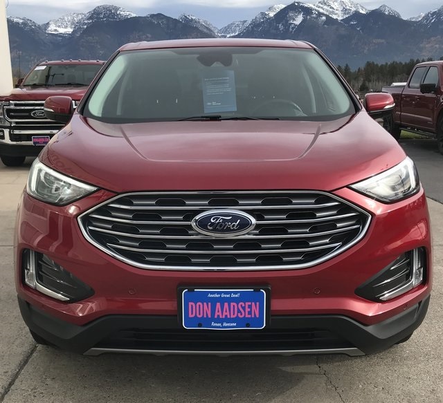 2024 Ford Edge Titanium photo 2