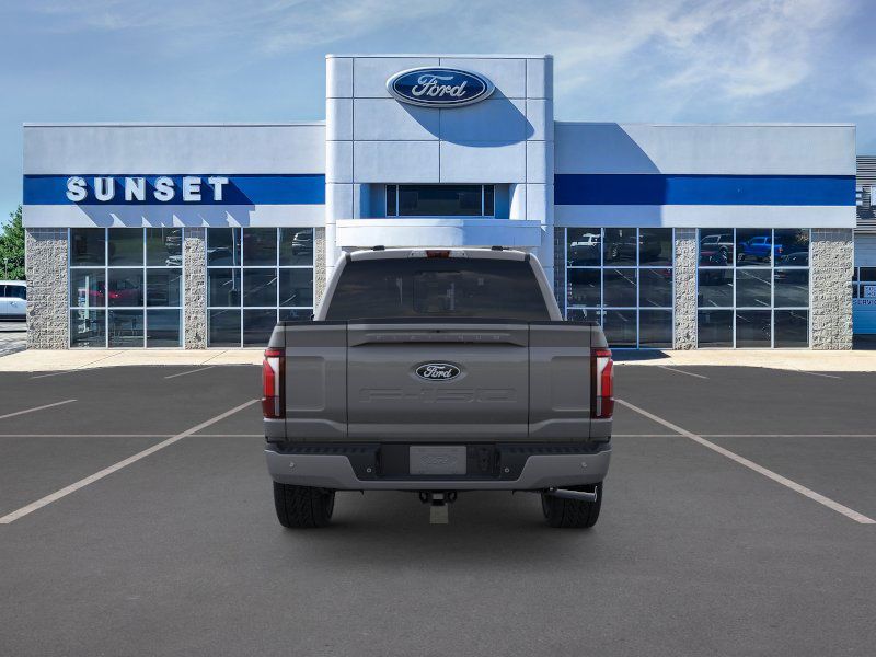 2025 Ford F-150 Platinum photo 4